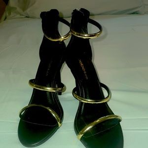 Bebe&co Berdine 6.5 like New. Only worn once